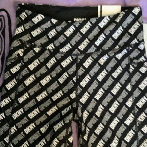 NWT DKNY Women's Shorts Size:  Small